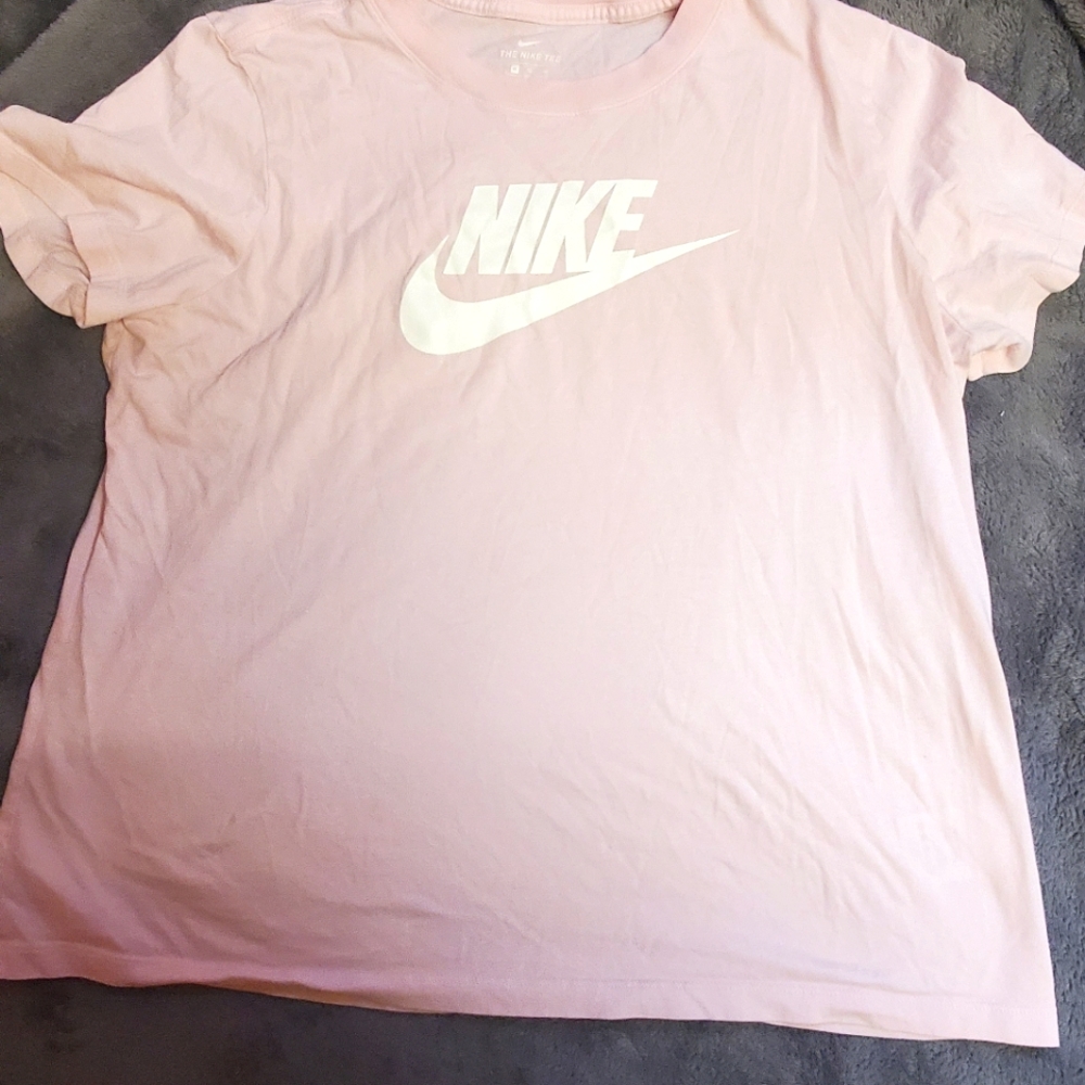 Nike t-shirt